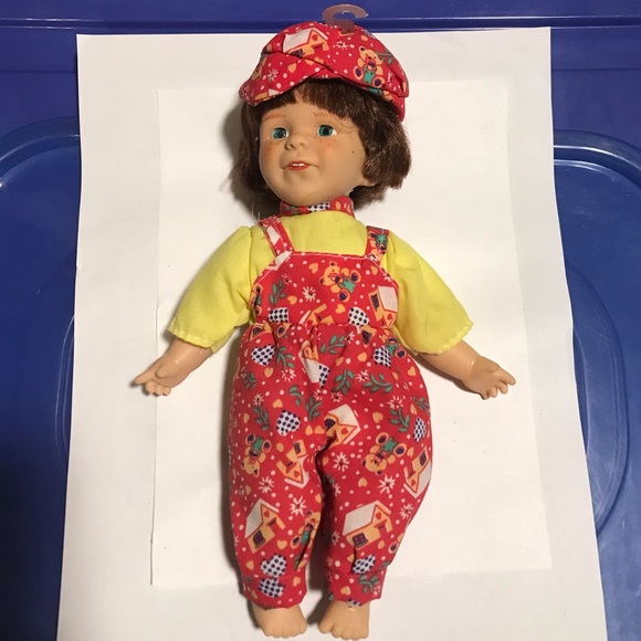 VINTAGE 1990’S WAY OUT TOYS DOLL 9”-FRECKLES TWO TEETH EXPRESSIONS DOLL - Picture 2 of 8